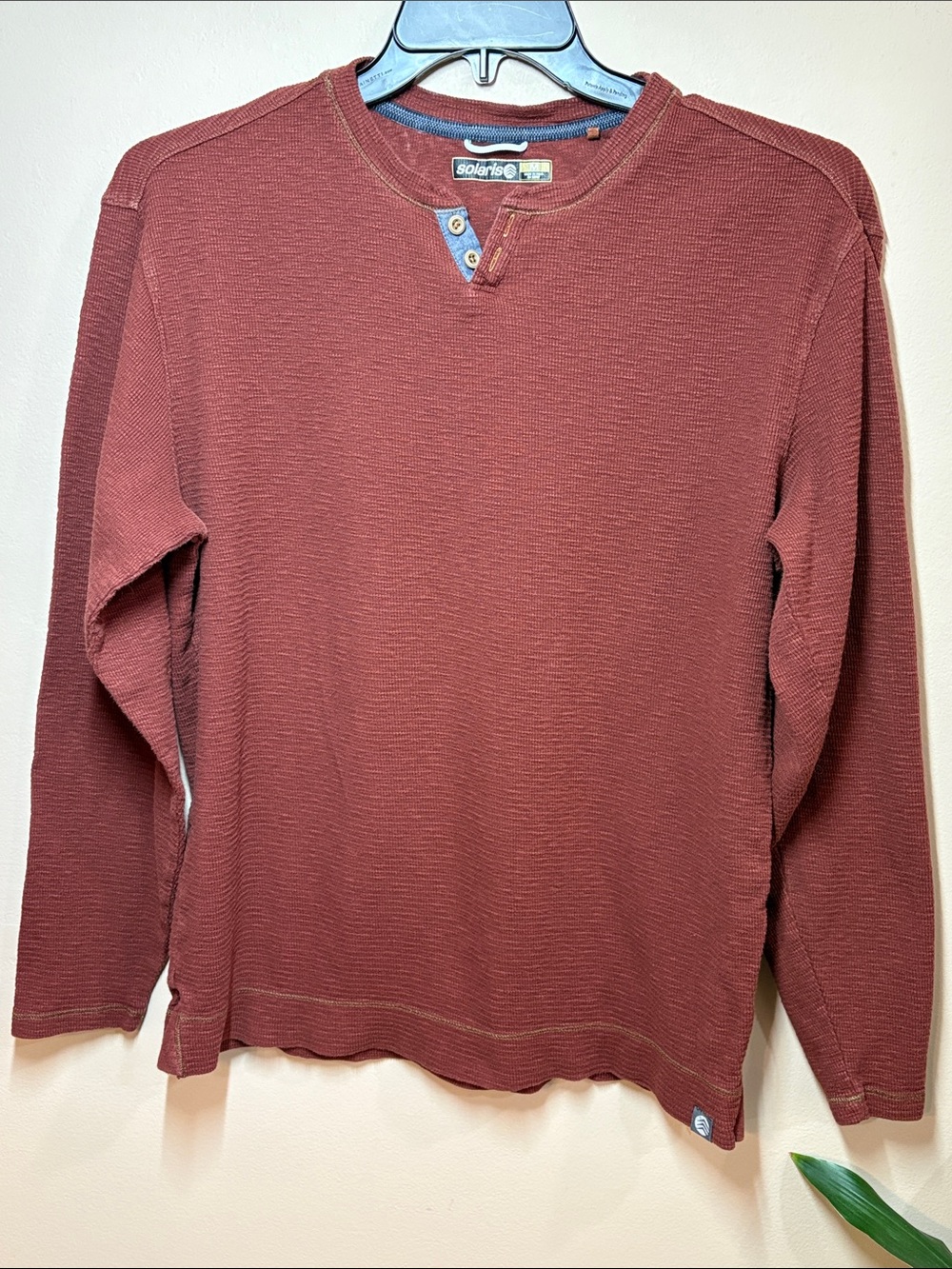 Solaris Rust Henley Thermal Top with Button Faux Placket, M